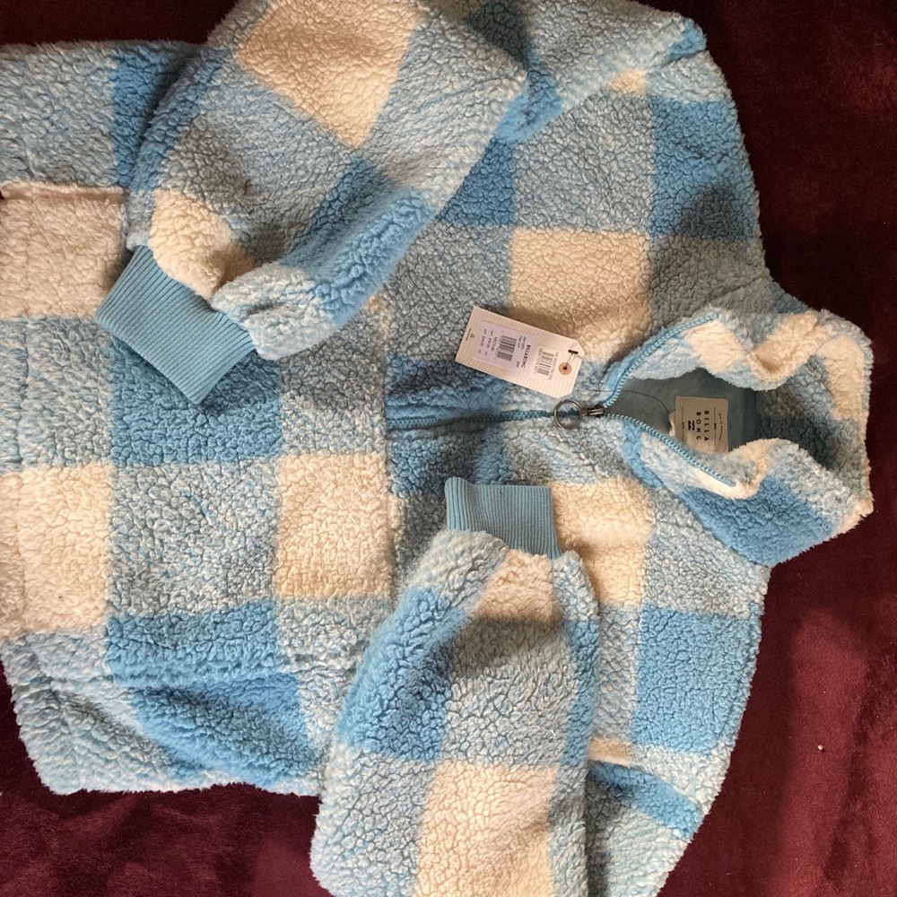 Billabong fuzzy sweater